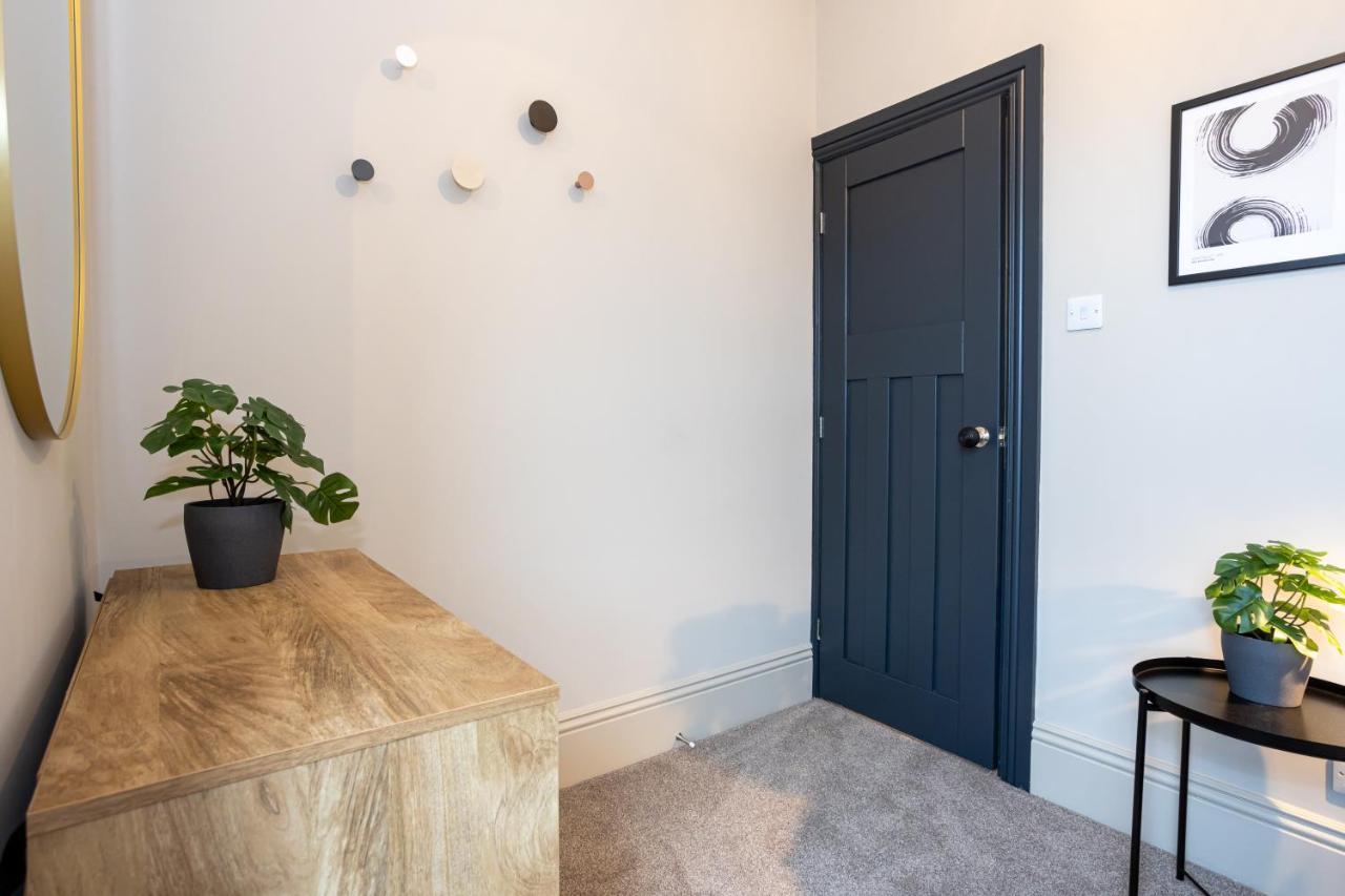Stunning Scandi 3 Bed House In Manchester-Parking Villa Exterior foto
